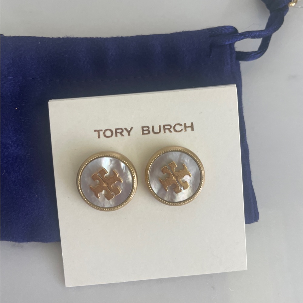 New Tory Burch Roxanne Button Stud
